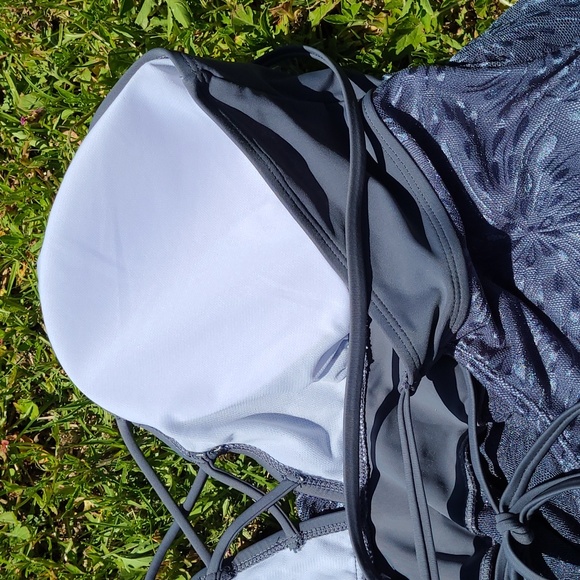 Gray Cross Strap Tankini Top & Bottoms NWOT - Picture 5 of 10